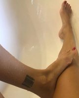 Екатерина Зуева футфетишь, полностью голая, ножки