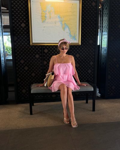 Ксения Новикова платье